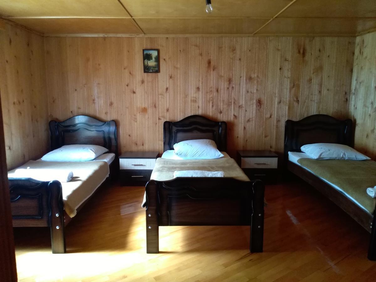 Guest House Anisa Birkiani Eksteriør billede